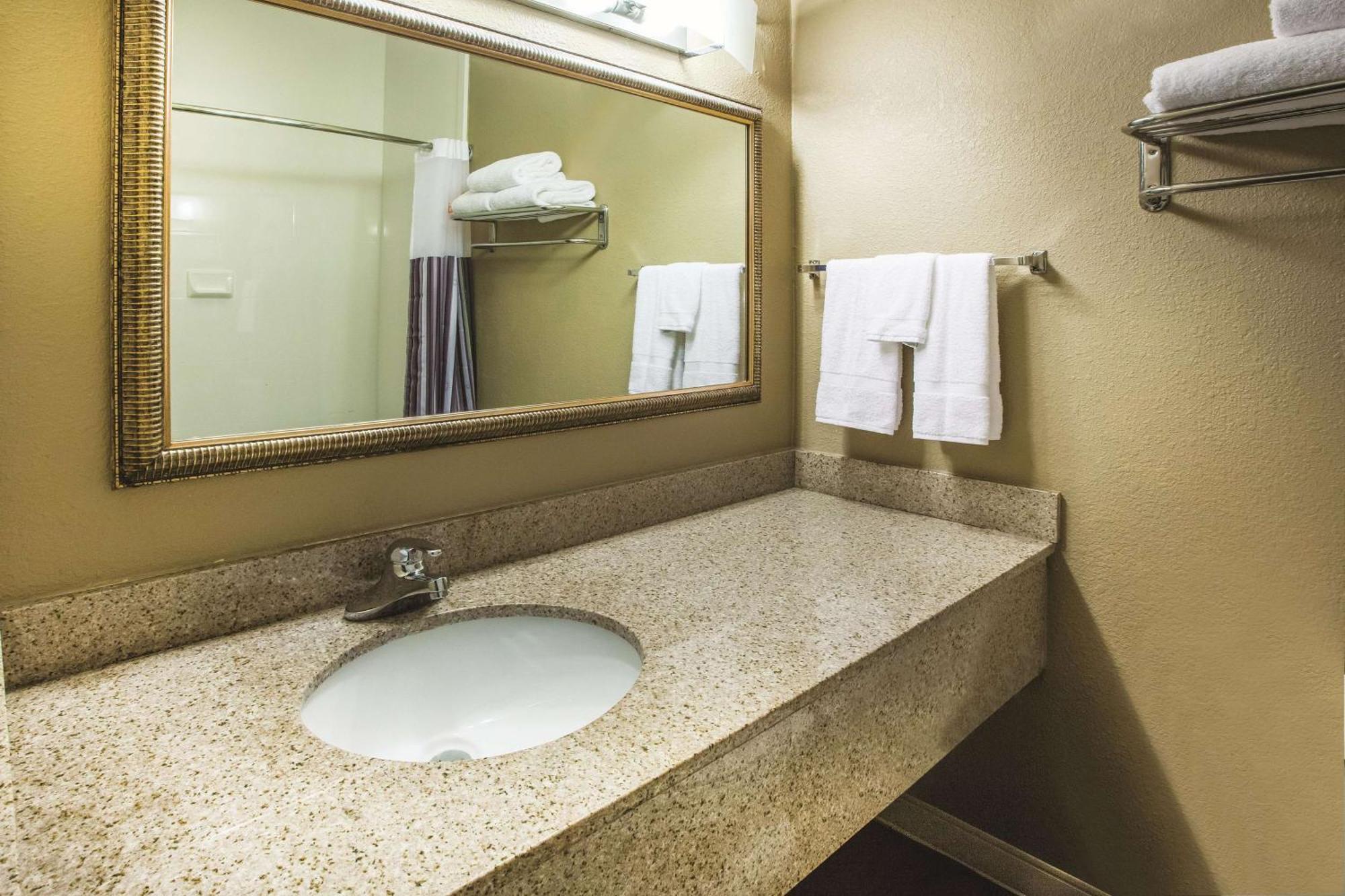 La Quinta Inn By Wyndham Indianapolis North Esterno foto